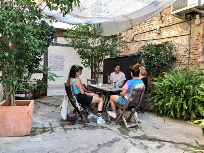 art school barcelona group tutorial art therapy course